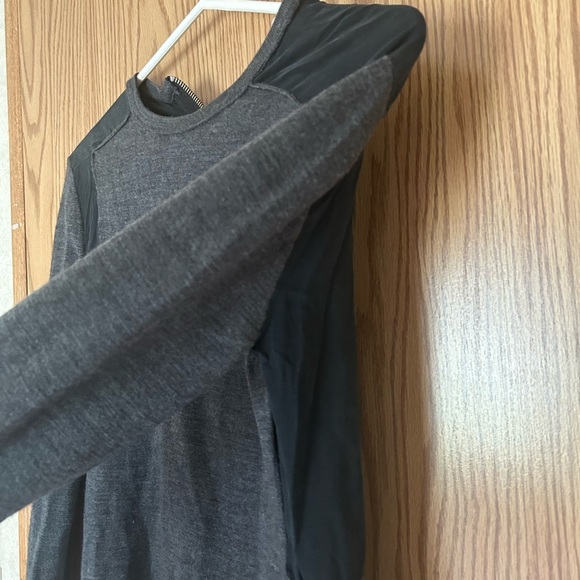 Michael Kors Black and Gray Long Sleeve Dress - Picture 10 of 10